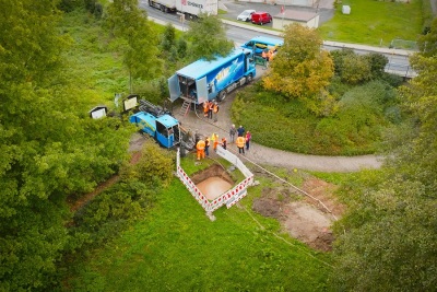 Baugrube für die Eisenbahnquerung in Schmölln.