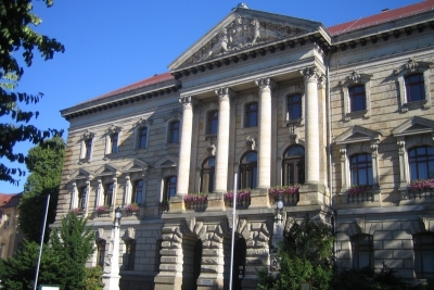 Hauptgebäude des Landratsamts