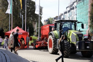 Auch die Firma Horsch war wieder mit einem Außenstand vertreten.