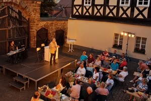 Sommerkabarett der Nörgelsäcke im Pfarrhof Gößnitz